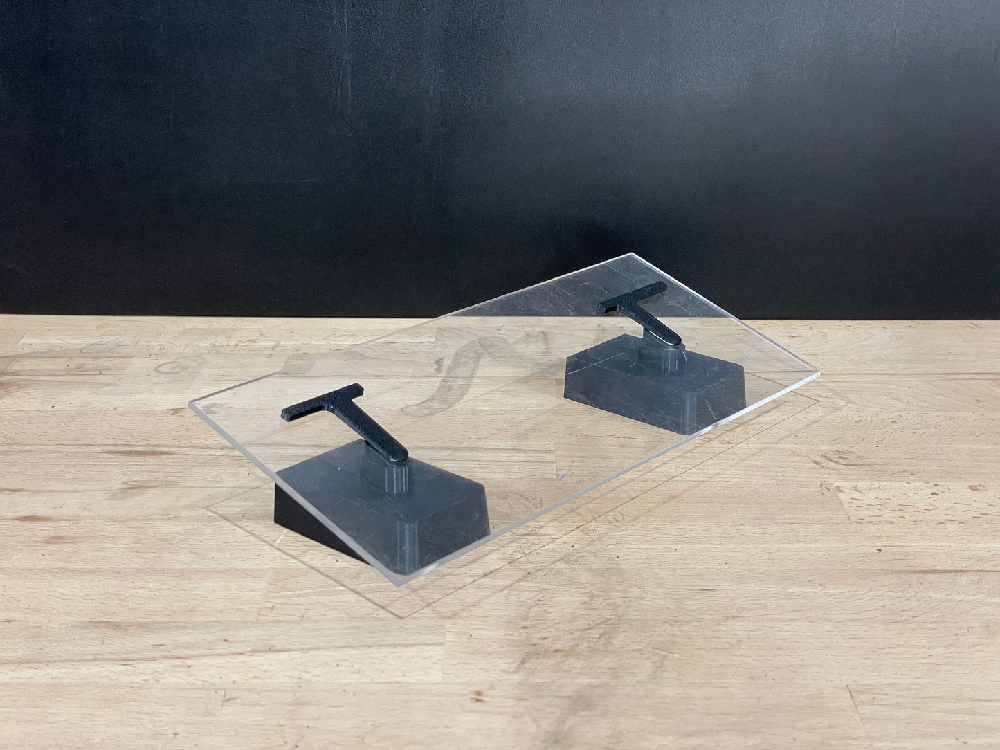 1:18 Scale Model Display Stand | Single Tier (angled)
