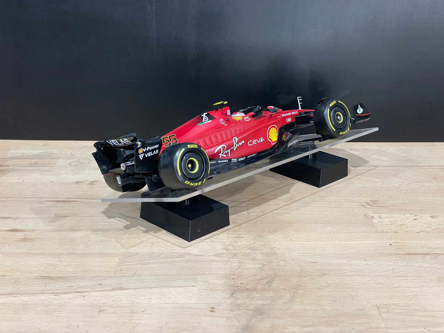 1:18 Scale Model Display Stand | Single Tier (angled)