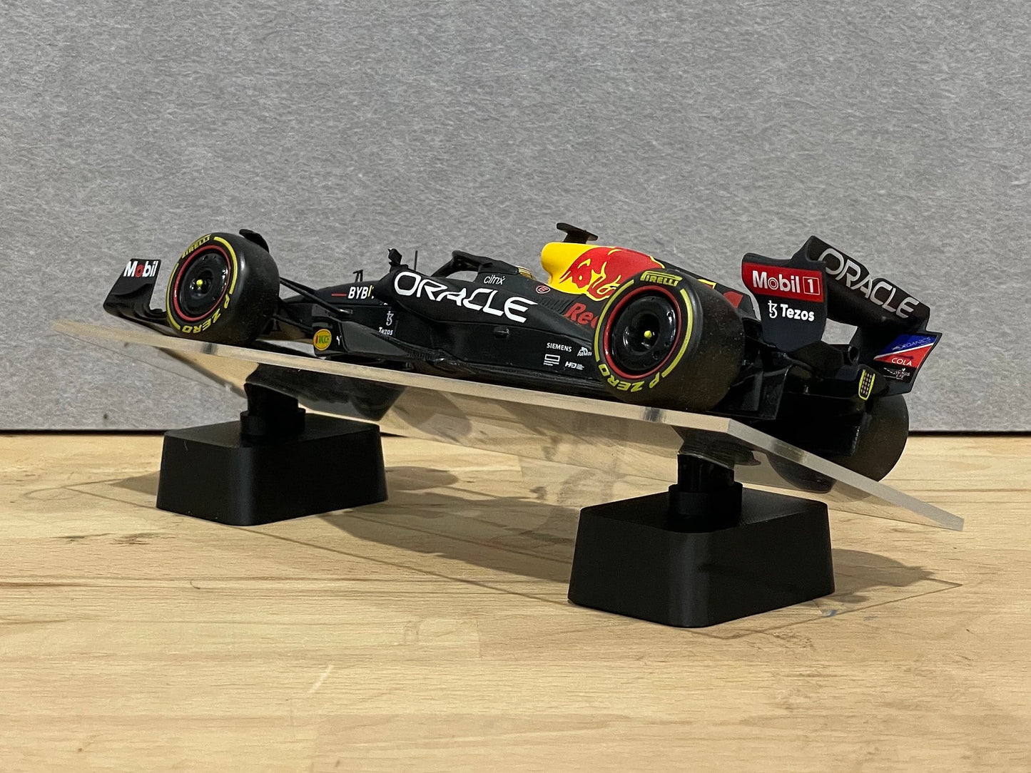 1:24 Scale Model Display Stand | Single Tier (Angled)