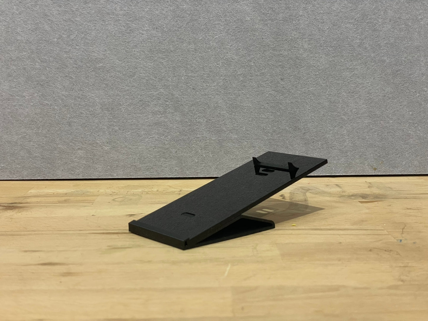 1:43 Scale Model Display Stand | Forward Angled