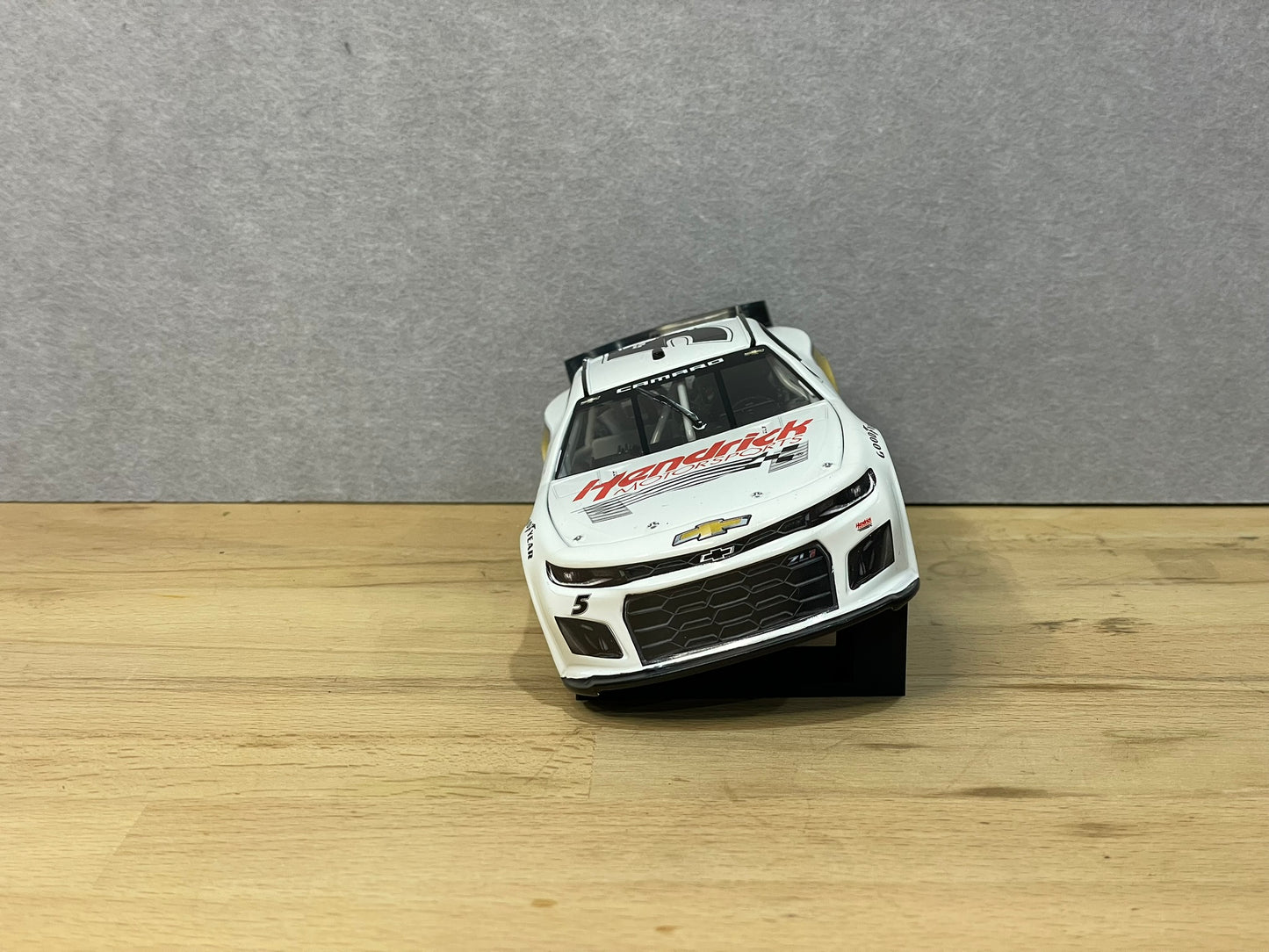 1:24 Scale Model Angled Display Mounts - Suits NASCAR models